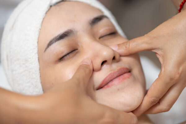 Signature Relaxing Thai Facial Massage + Add Bio Microcurrent Lifting